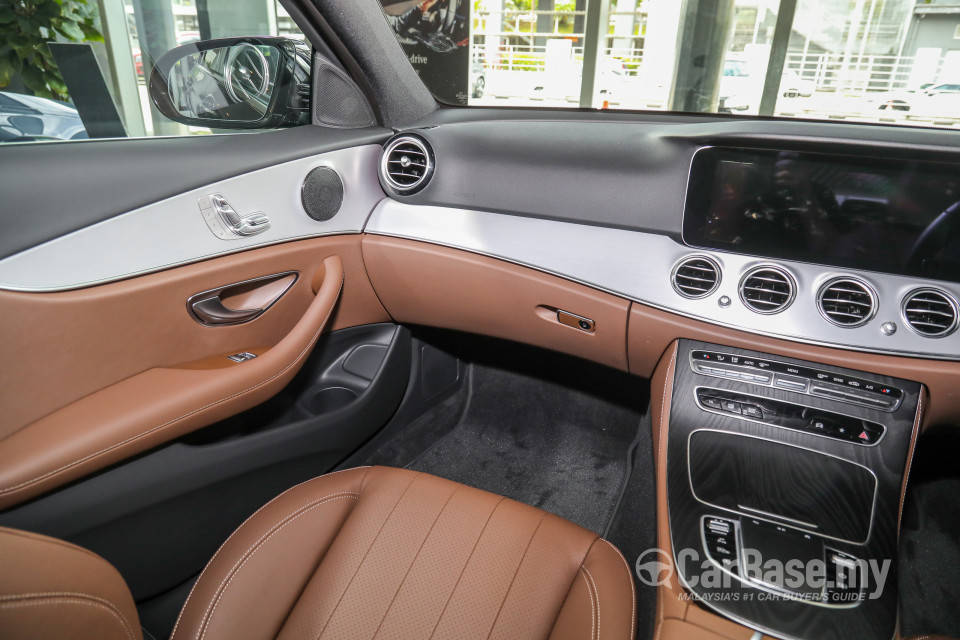 Mercedes-Benz E-Class W213 Facelift (2021) Interior