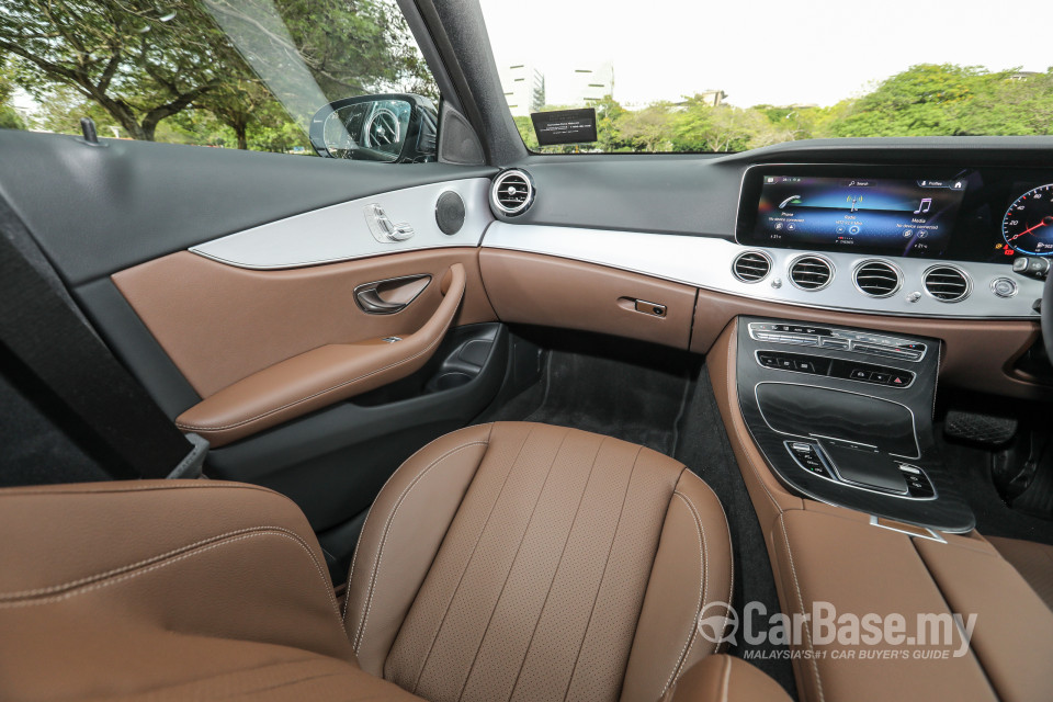 Mercedes-Benz E-Class W213 Facelift (2021) Interior