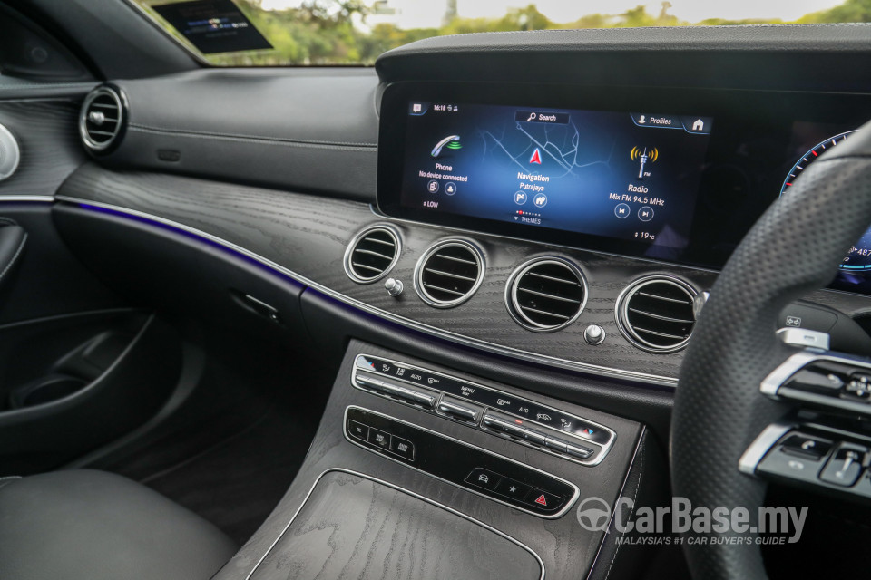 Mercedes-Benz E-Class W213 Facelift (2021) Interior