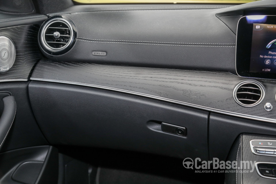 Mercedes-Benz E-Class W213 Facelift (2021) Interior