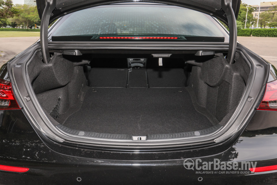 Mercedes-Benz E-Class W213 Facelift (2021) Interior