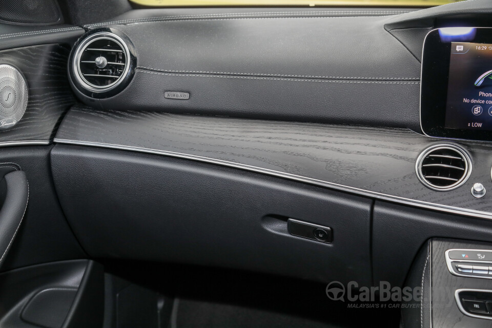 Mercedes-Benz E-Class W213 Facelift (2021) Interior