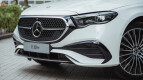 Mercedes-Benz E-Class Exterior photo