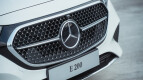 Mercedes-Benz E-Class Exterior photo