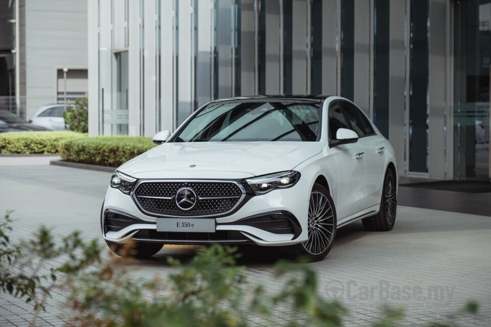 Mercedes-Benz E-Class W214 (2024) Exterior