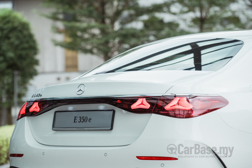 Mercedes-Benz E-Class W214 (2024) Exterior