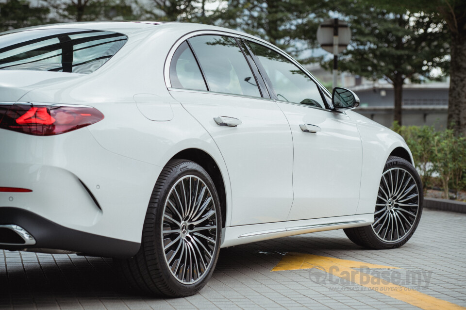 Mercedes-Benz E-Class W214 (2024) Exterior