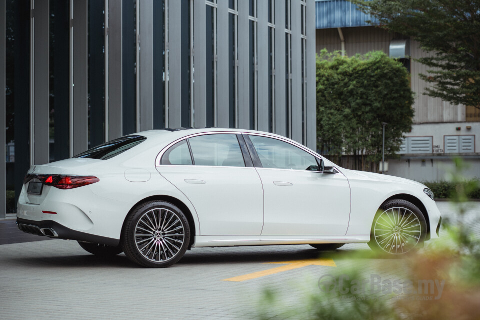 Mercedes-Benz E-Class W214 (2024) Exterior
