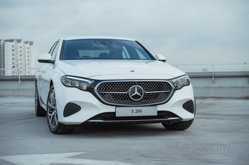 Mercedes-Benz E-Class W214 (2024) Exterior
