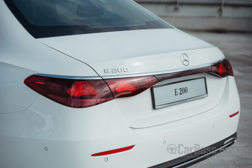 Mercedes-Benz E-Class W214 (2024) Exterior