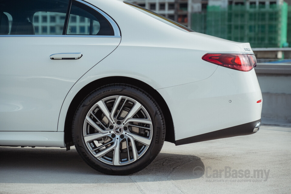 Mercedes-Benz E-Class W214 (2024) Exterior