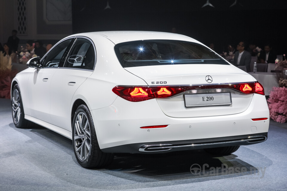 Mercedes-Benz E-Class W214 (2024) Exterior