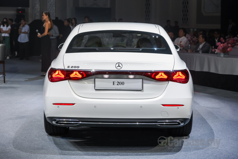 Mercedes-Benz E-Class W214 (2024) Exterior