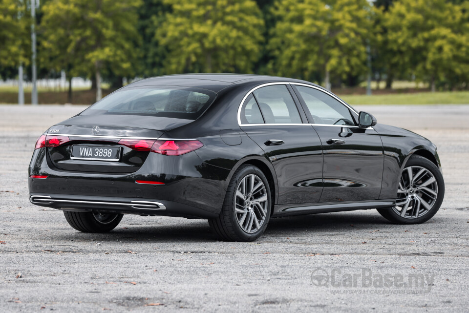 Mercedes-Benz E-Class W214 (2024) Exterior