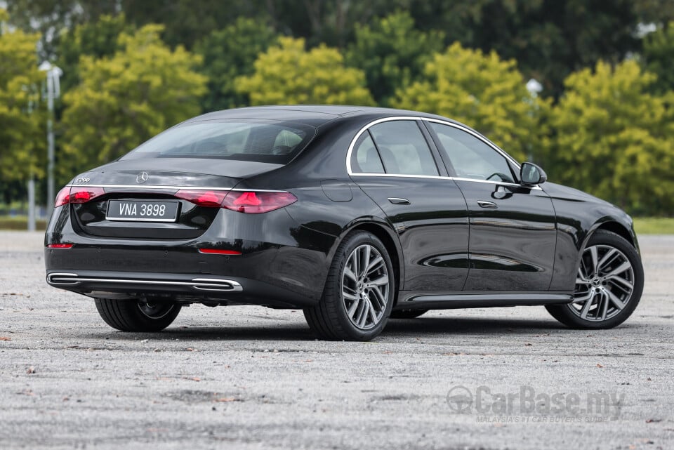 Mercedes-Benz E-Class W214 (2024) Exterior