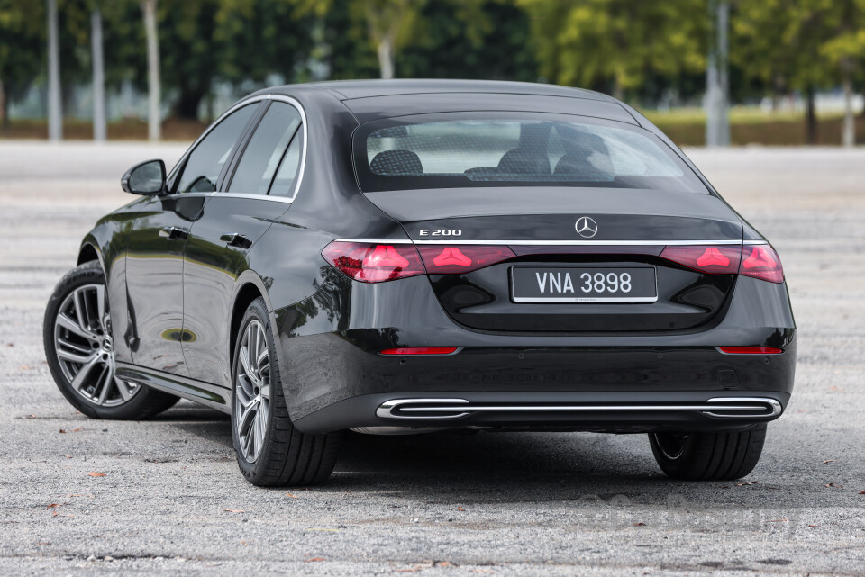 Mercedes-Benz E-Class W214 (2024) Exterior
