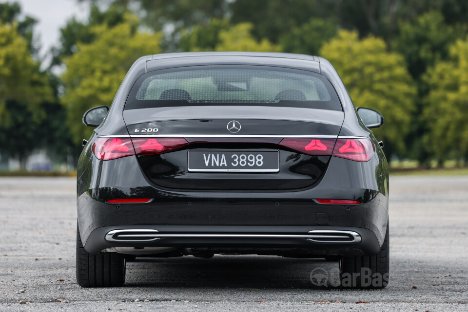 Mercedes-Benz E-Class W214 (2024) Exterior