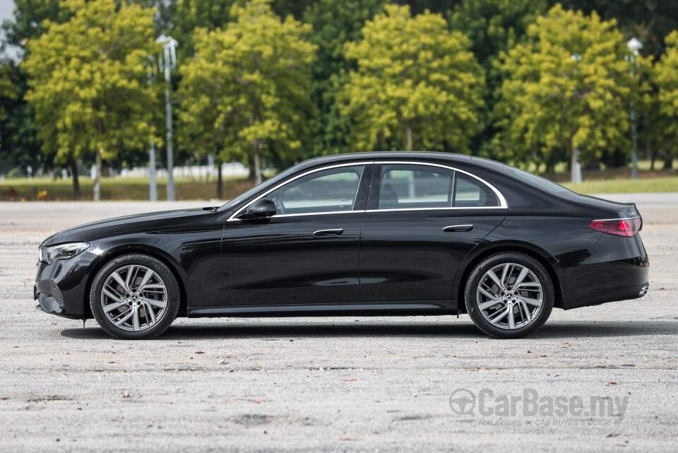 Mercedes-Benz E-Class W214 (2024) Exterior