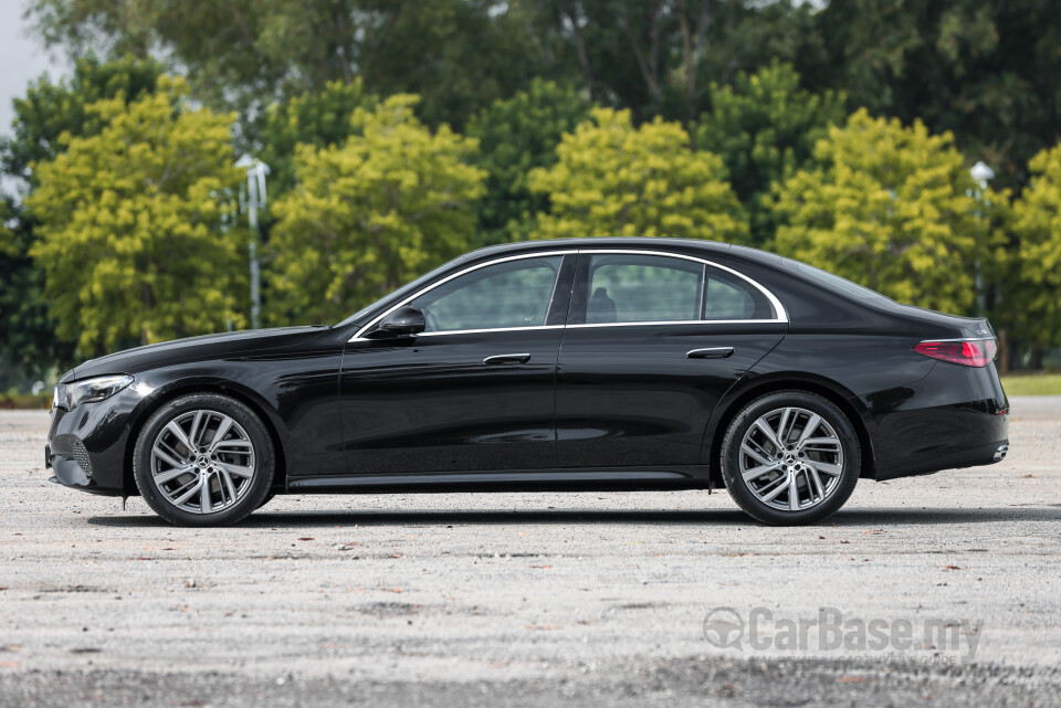 Mercedes-Benz E-Class W214 (2024) Exterior