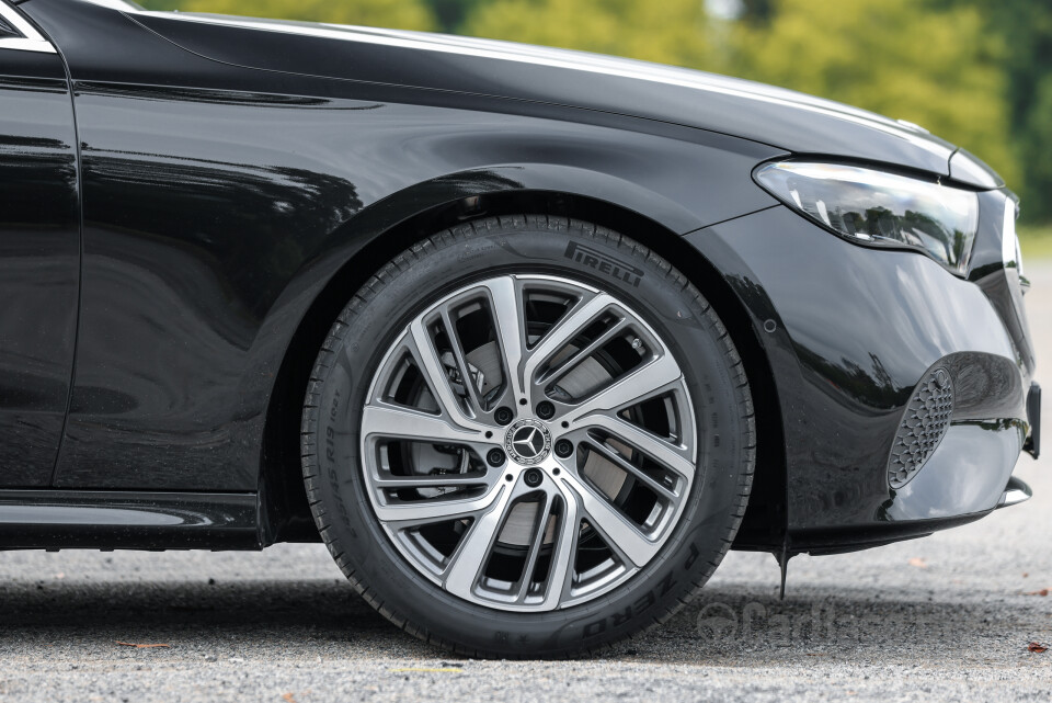 Mercedes-Benz E-Class W214 (2024) Exterior