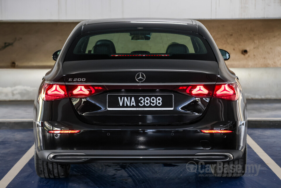 Mercedes-Benz E-Class W214 (2024) Exterior