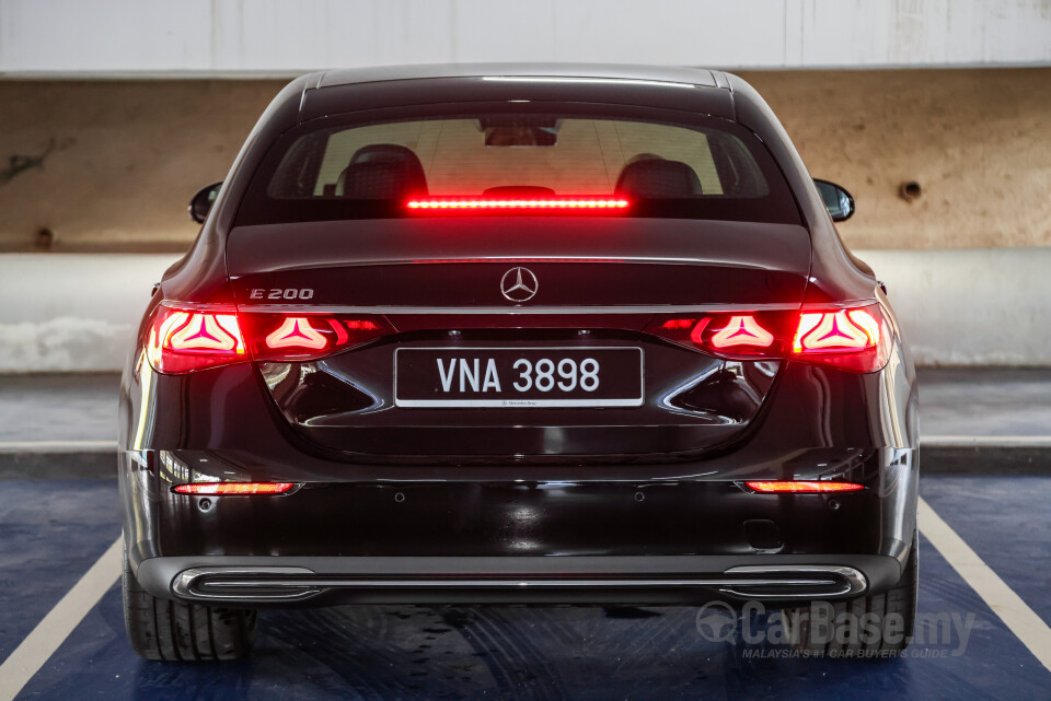 Mercedes-Benz E-Class W214 (2024) Exterior