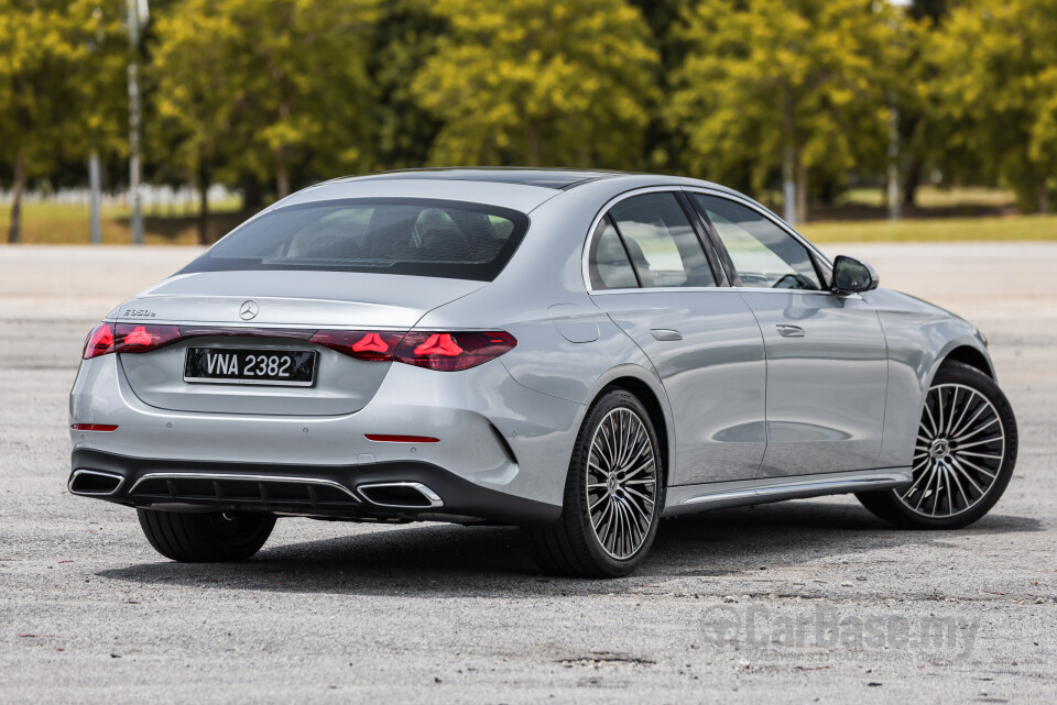 Mercedes-Benz E-Class W214 (2024) Exterior