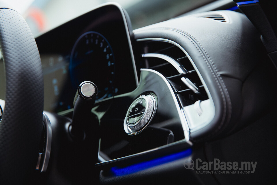 Mercedes-Benz E-Class W214 (2024) Interior