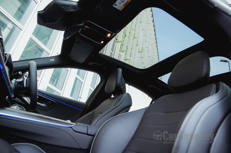 Mercedes-Benz E-Class W214 (2024) Interior