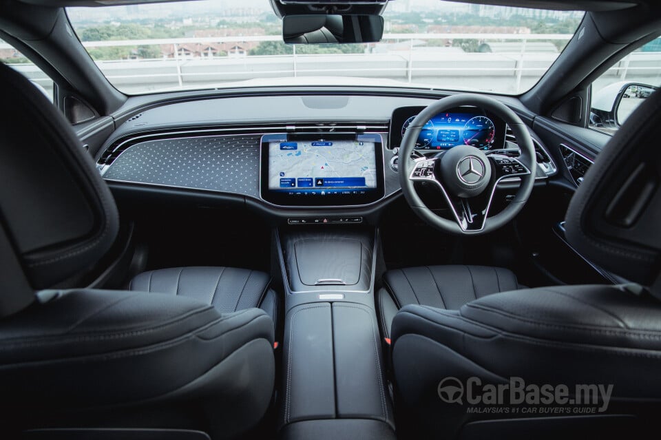 Mercedes-Benz E-Class W214 (2024) Interior