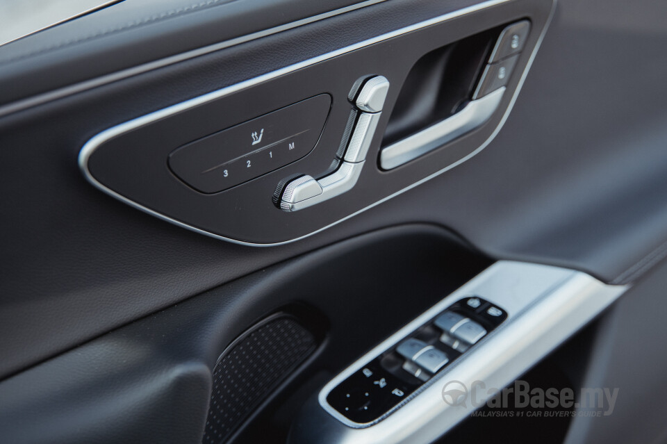 Mercedes-Benz E-Class W214 (2024) Interior