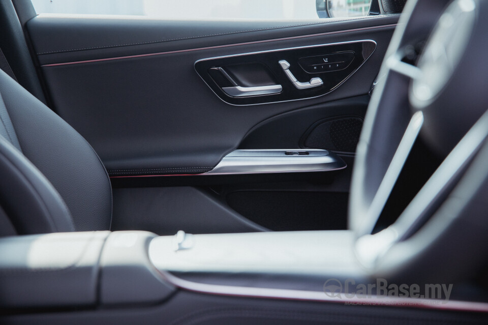 Mercedes-Benz E-Class W214 (2024) Interior