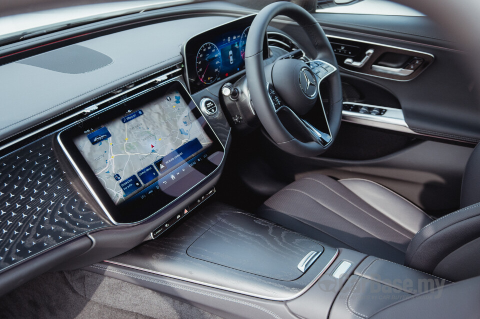 Mercedes-Benz E-Class W214 (2024) Interior