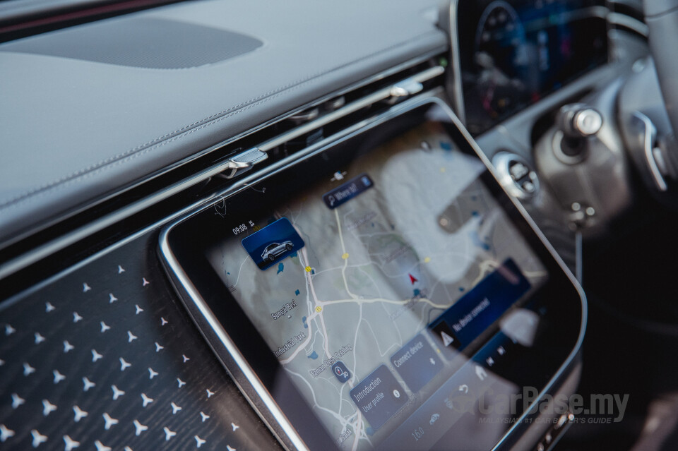 Mercedes-Benz E-Class W214 (2024) Interior