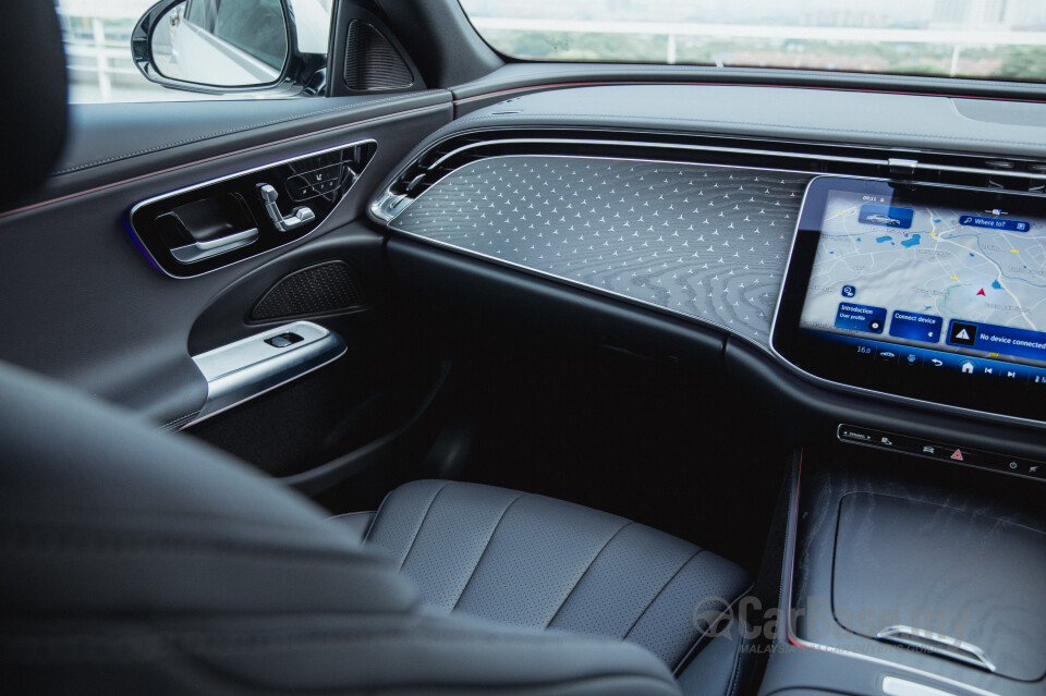 Mercedes-Benz E-Class W214 (2024) Interior