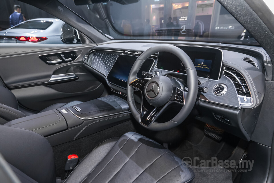 Mercedes-Benz E-Class W214 (2024) Interior