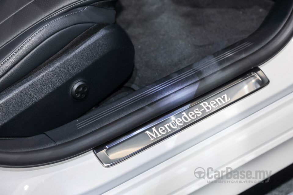 Mercedes-Benz E-Class W214 (2024) Interior