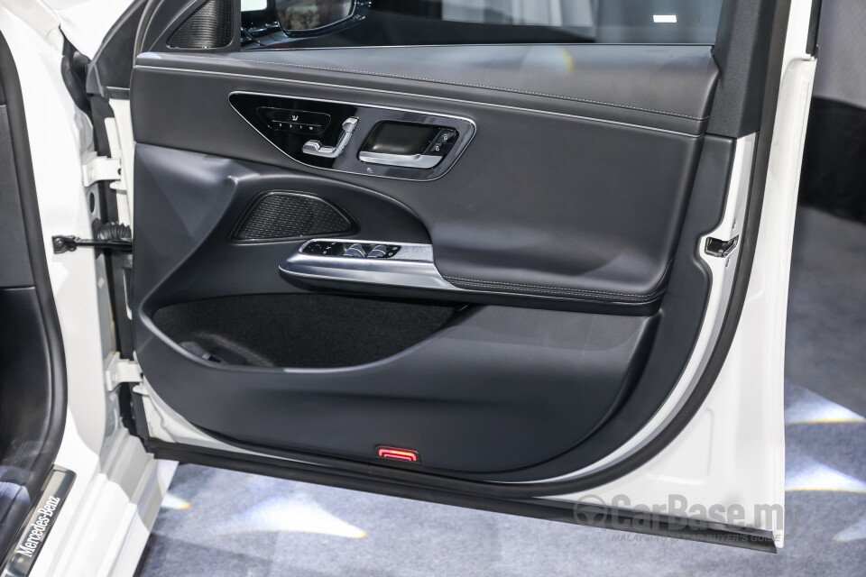 Mercedes-Benz E-Class W214 (2024) Interior