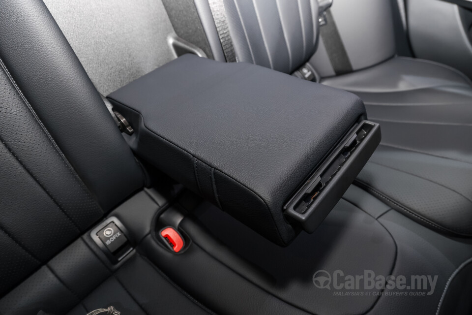 Mercedes-Benz E-Class W214 (2024) Interior