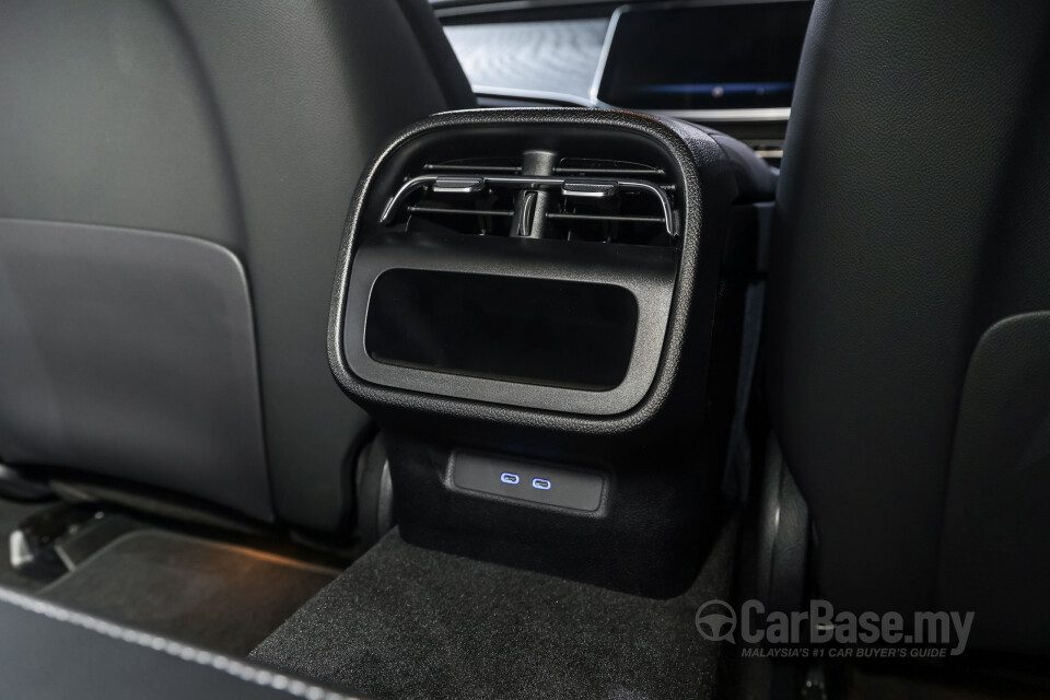 Mercedes-Benz E-Class W214 (2024) Interior