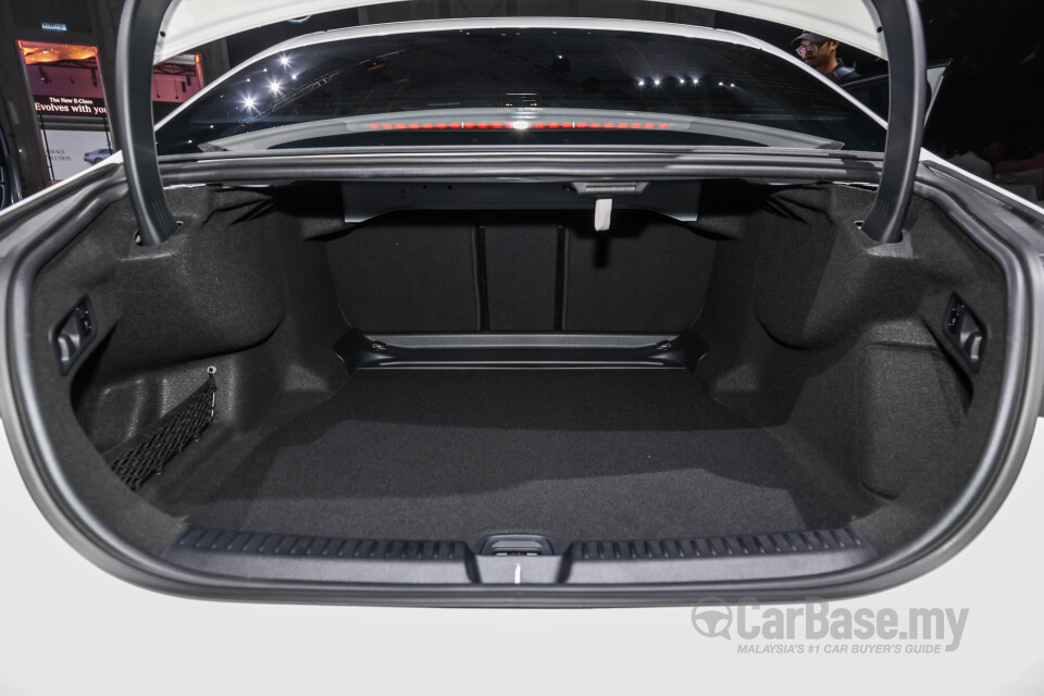 Mercedes-Benz E-Class W214 (2024) Interior