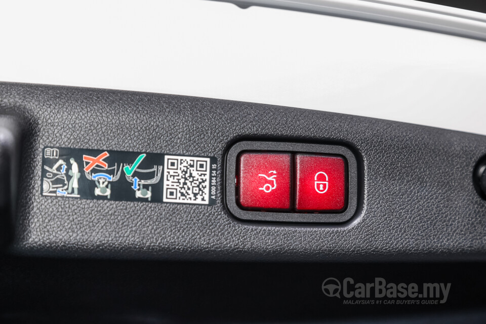 Mercedes-Benz E-Class W214 (2024) Interior