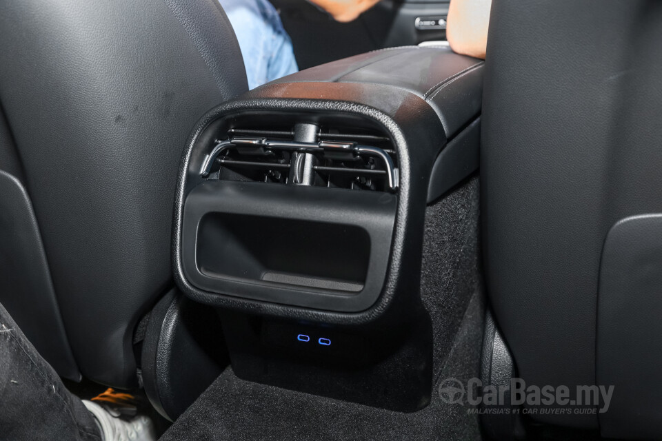 Mercedes-Benz E-Class W214 (2024) Interior
