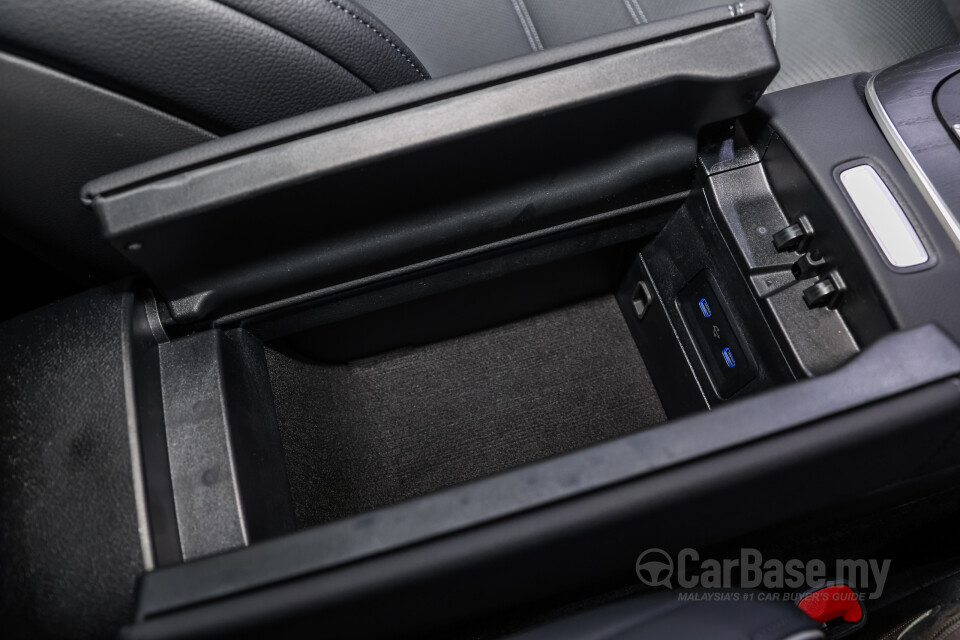 Mercedes-Benz E-Class W214 (2024) Interior