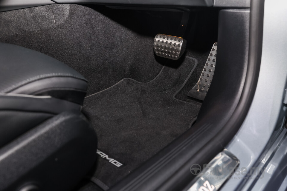 Mercedes-Benz E-Class W214 (2024) Interior