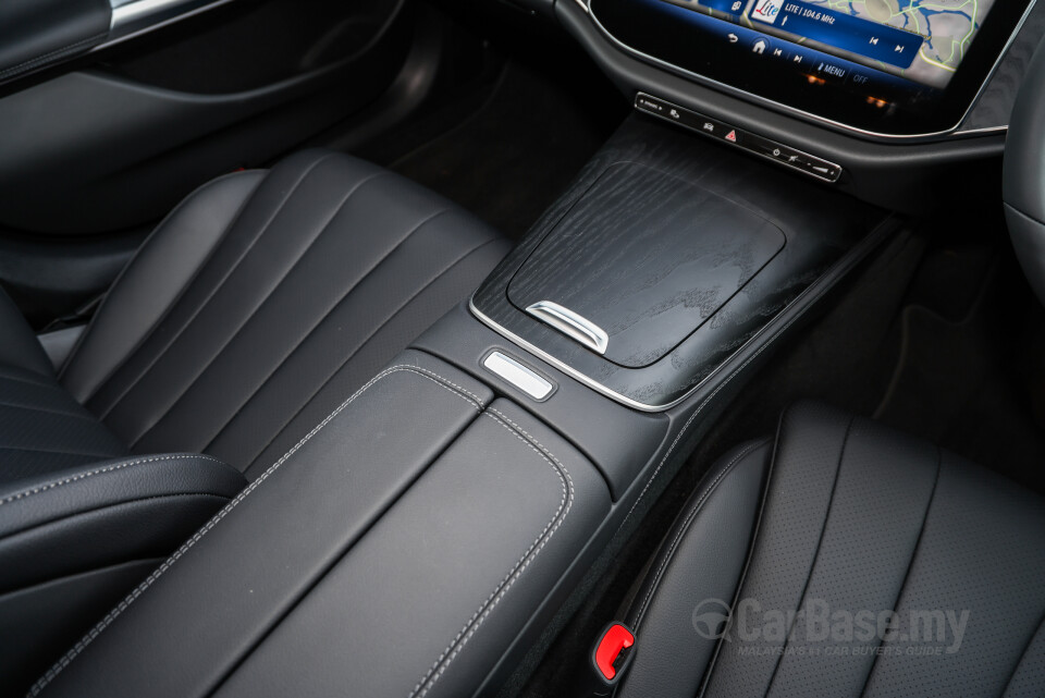 Mercedes-Benz E-Class W214 (2024) Interior