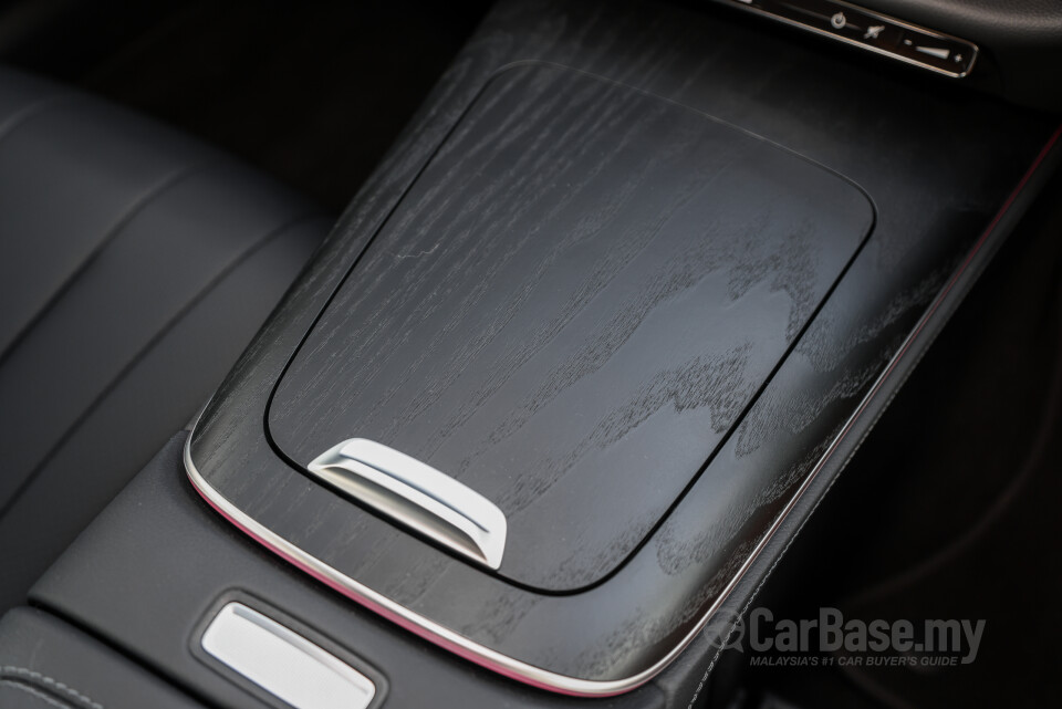 Mercedes-Benz E-Class W214 (2024) Interior