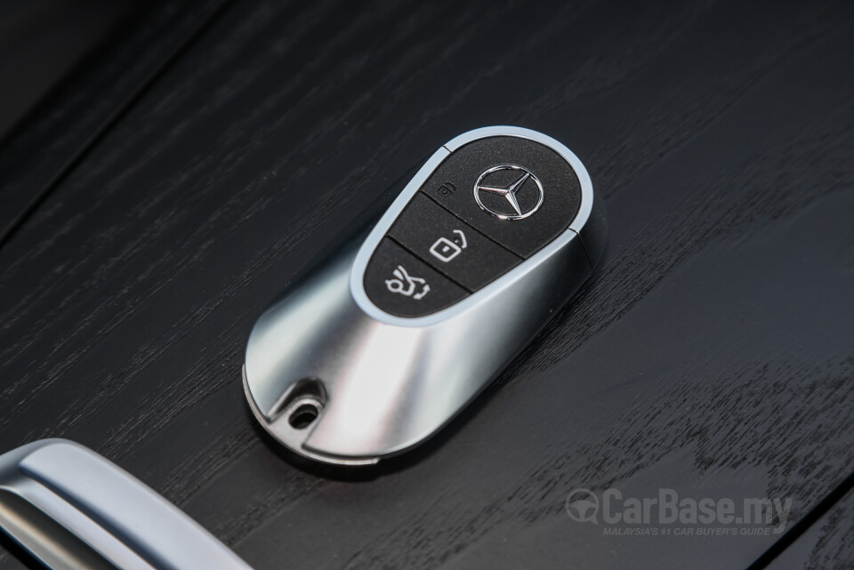 Mercedes-Benz E-Class W214 (2024) Interior