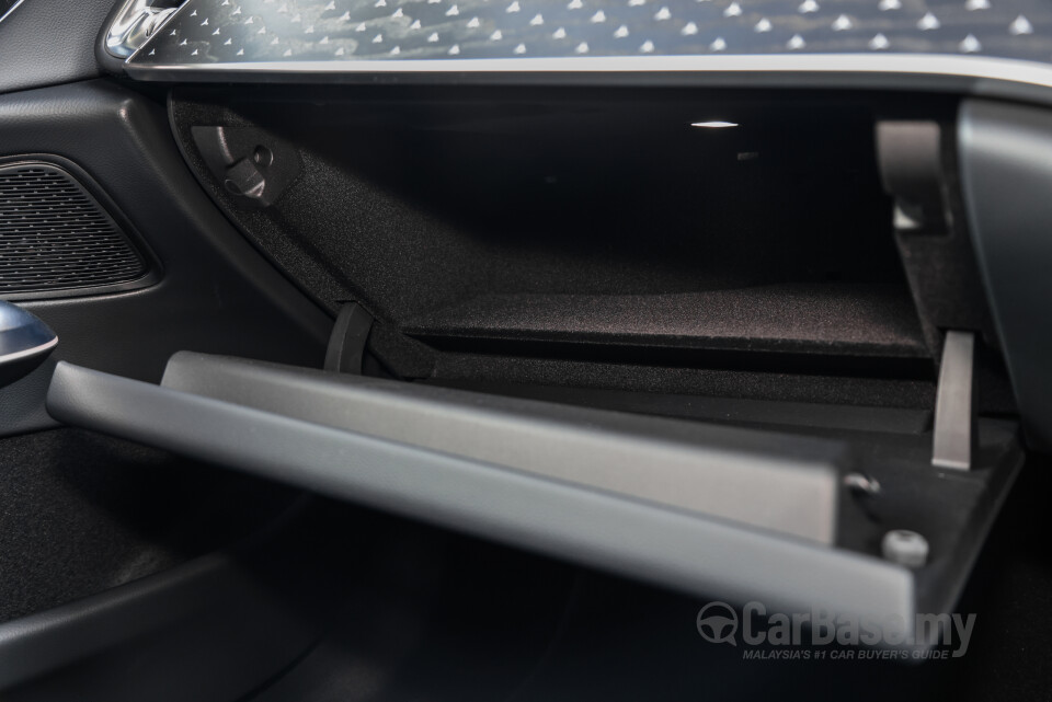 Mercedes-Benz E-Class W214 (2024) Interior