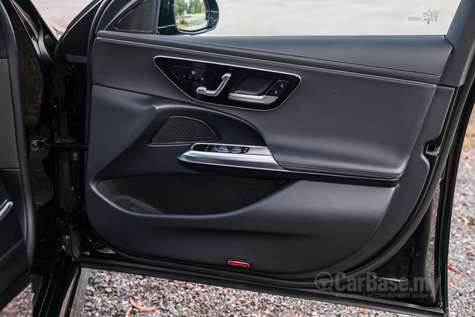 Mercedes-Benz E-Class W214 (2024) Interior